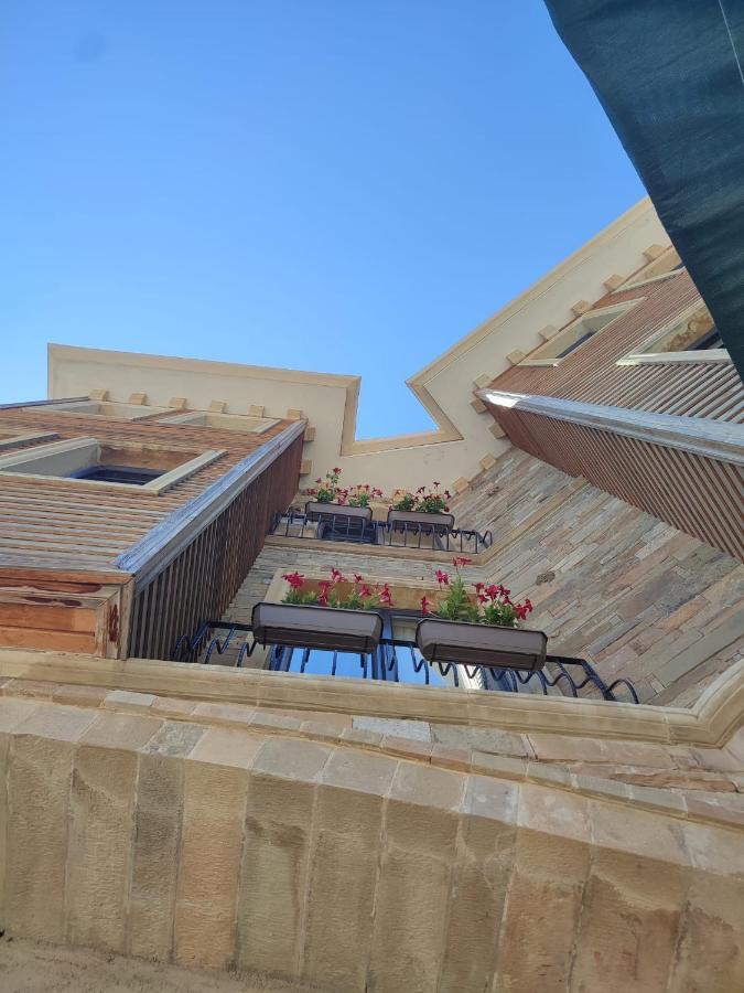 Imroz Adali'S Hotel Exterior photo